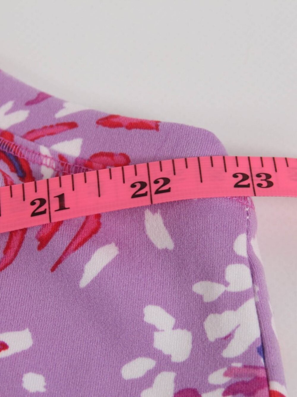 Belle by Kim Gravel 1X Purple Pink Floral Sleeveless Top Stretch Blouse - Picture 5 of 6
